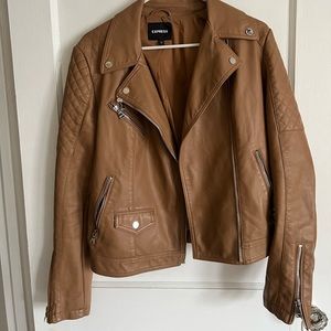 Beautiful light brown tan leather jacket from Express, size M, great condition!